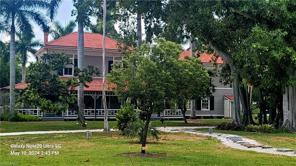 Thomas Edison Ford Estate and National Historic site is minutes away
