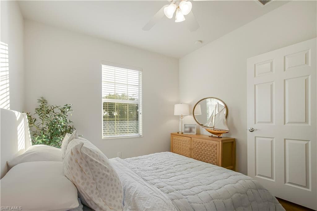 7201 Bellini WAY photo 17 of 39