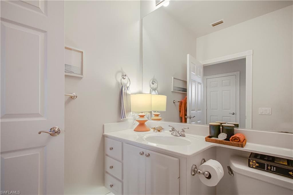 7201 Bellini WAY photo 21 of 39