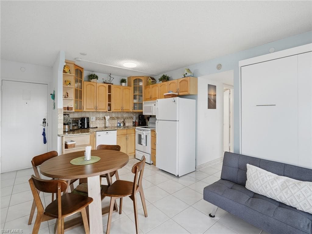 8701 Estero BLVD 201 photo 14 of 31