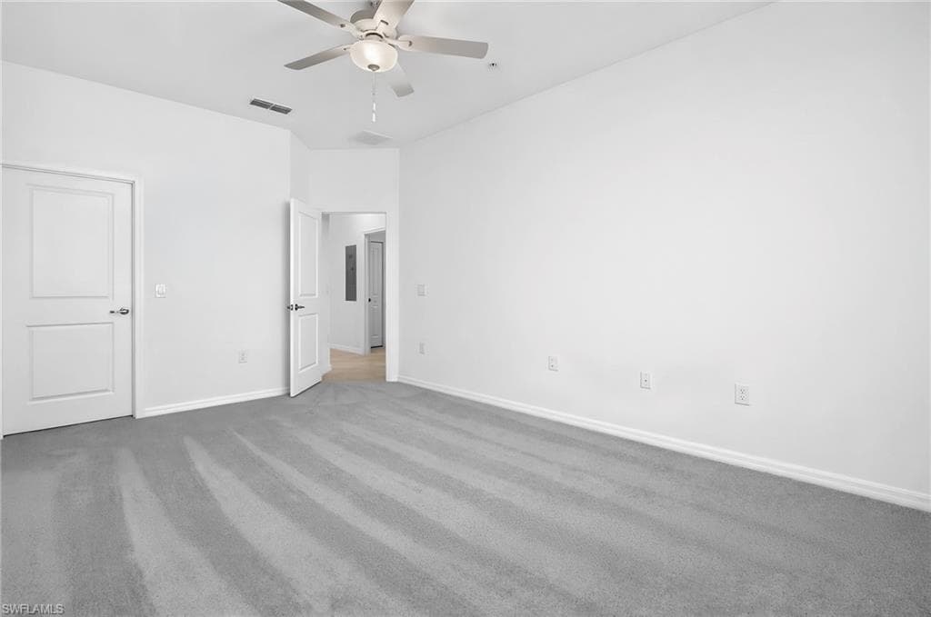 15888 Green Acres AVE 4222 photo 22 of 30
