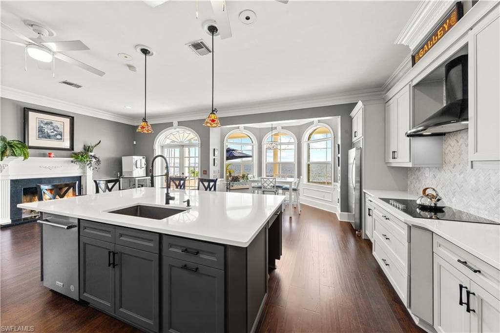 1807 Coral CIR photo 12 of 46