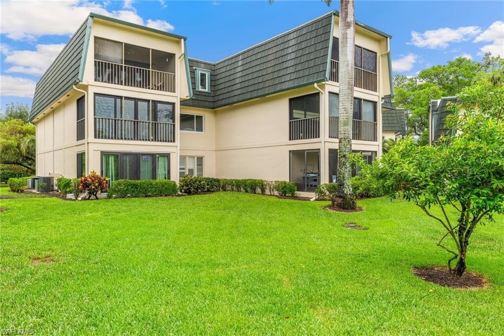 End unit top floor
