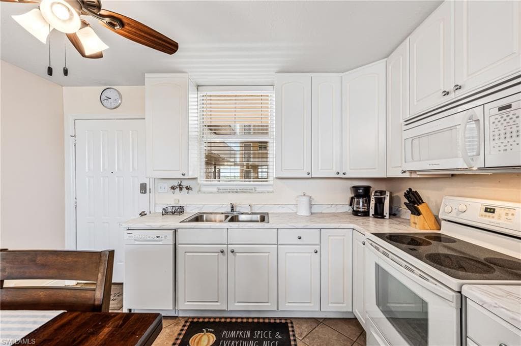 5700 Bonita Beach RD SW 3-405 photo 10 of 29