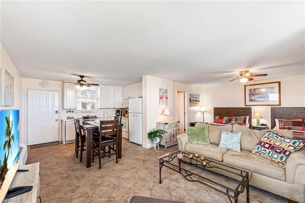 5700 Bonita Beach RD SW 3-405 photo 4 of 29