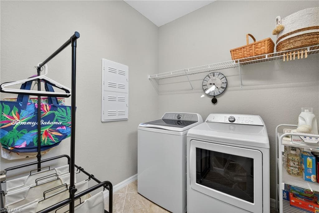 11768 Grand Belvedere WAY 203 photo 23 of 47