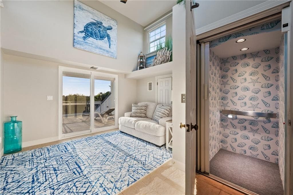 3rd floor Bonus Room and elevator