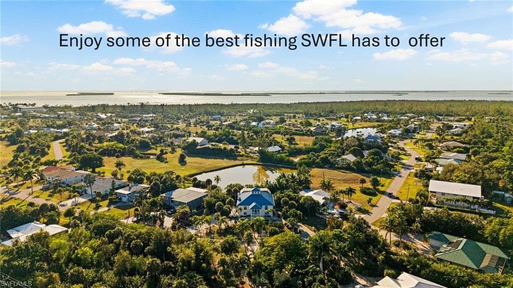 Just minutes from the local marina and boat ramp to explore some of the best fishing in SWFL!!