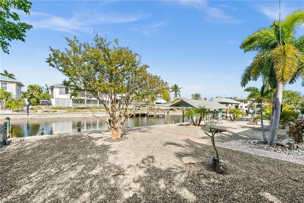 3462 Pinetree DR photo 32 of 43