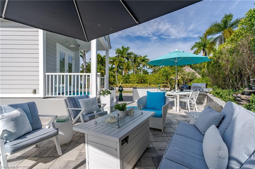 13598 Snapper LN photo 9 of 41