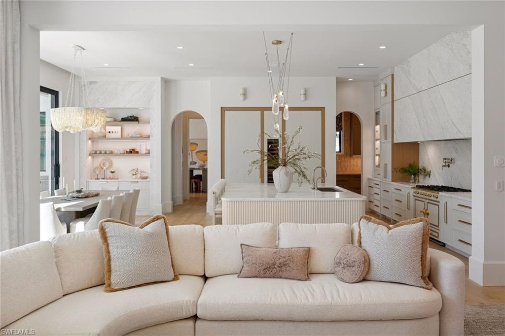 1990 7th ST S photo 16 of 47