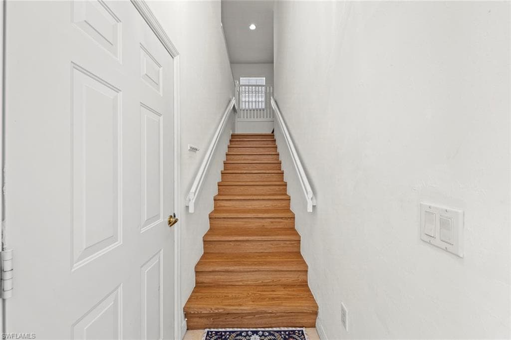 11031 Mill Creek WAY 305 photo 5 of 44