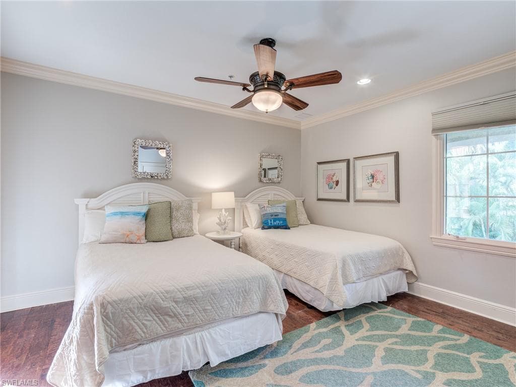6 bed+den, 6.5 bath