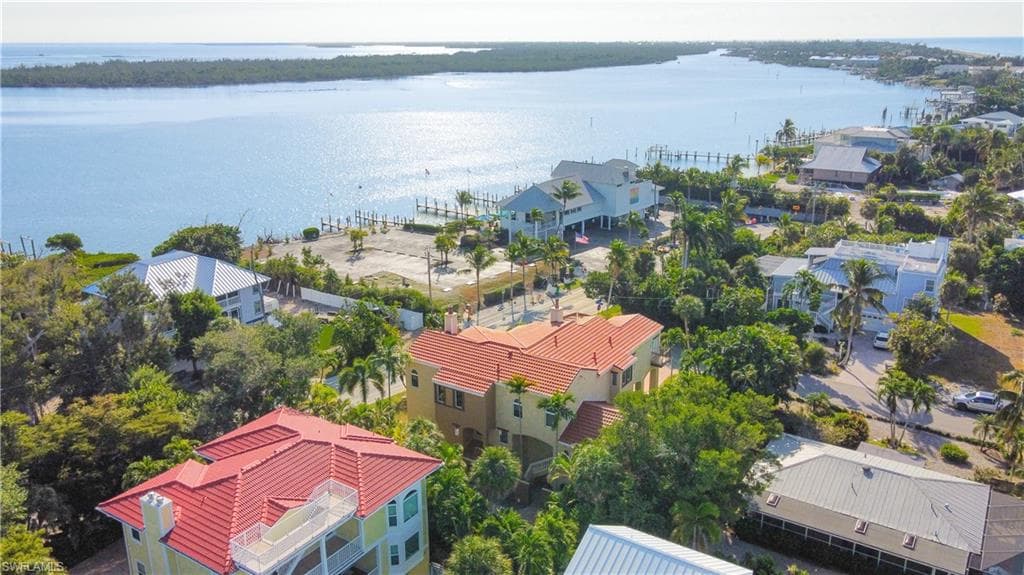 15160 Captiva DR photo 42 of 50