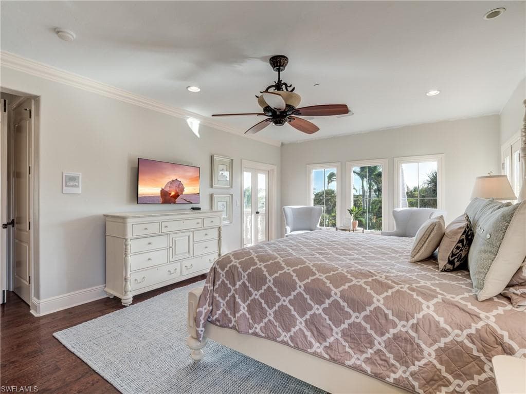 15160 Captiva DR photo 13 of 50