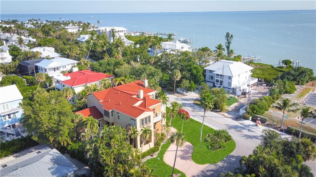 15160 Captiva DR photo 43 of 50