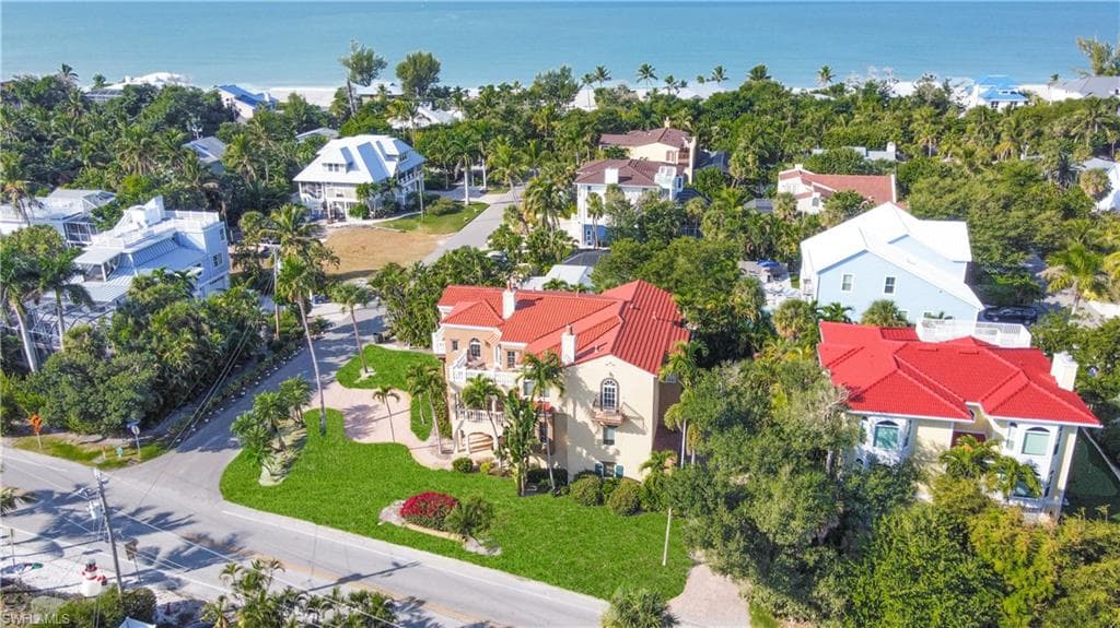15160 Captiva DR photo 3 of 50