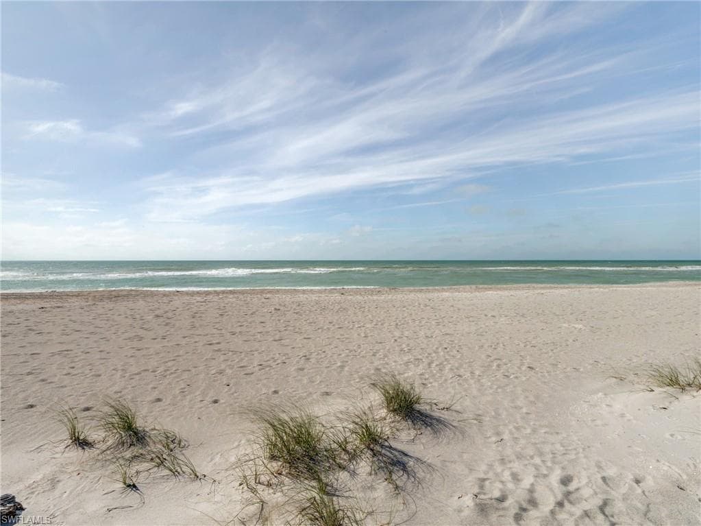 15160 Captiva DR photo 45 of 50