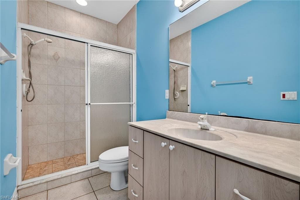 6476 Pine AVE photo 42 of 44