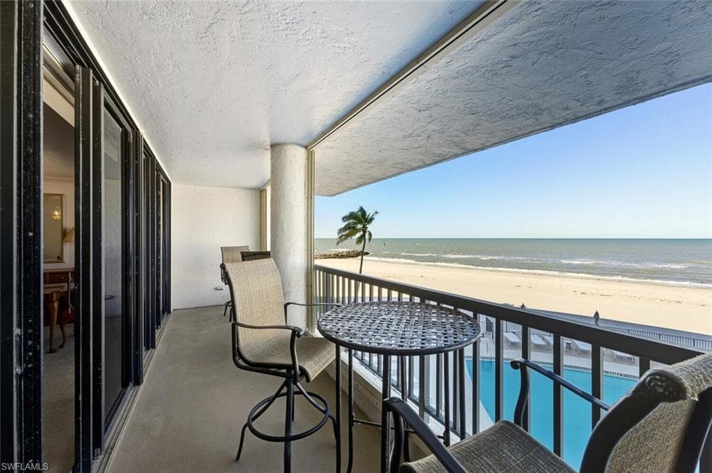 2378 Gulf Shore BLVD N 303 photo 24 of 39