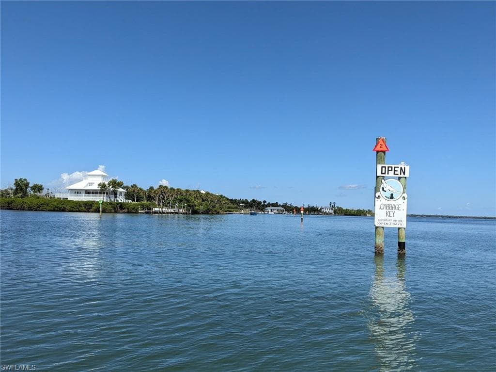 Enjoy Cabbage key restaurant only accessible by boat. Use the ramps from Bokeelia or St James City