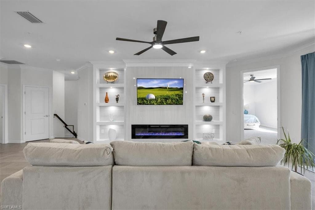 5704 Melbourne CT 6722 photo 4 of 49