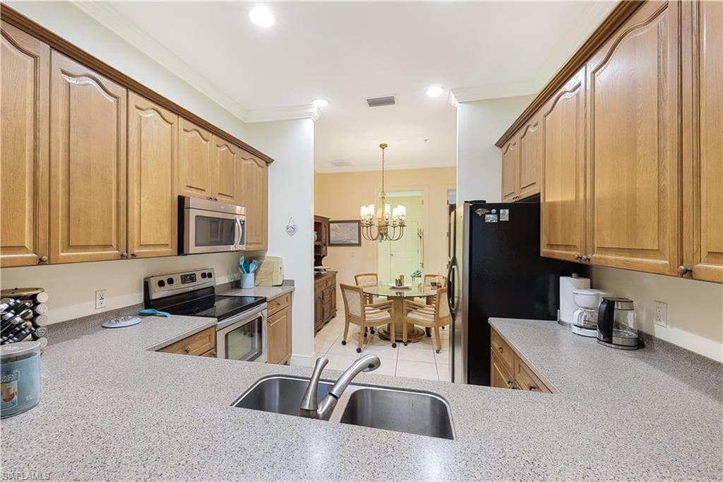 15084 Stella Del Mar LN photo 6 of 28