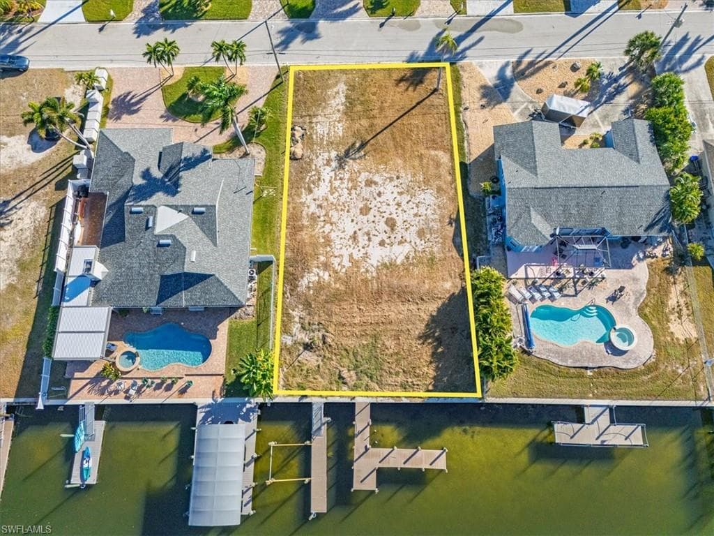 18164 Cutlass DR photo 1 of 10