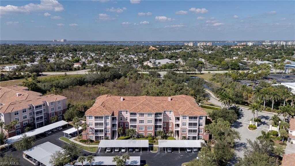 Bird's eye view of apartment complex