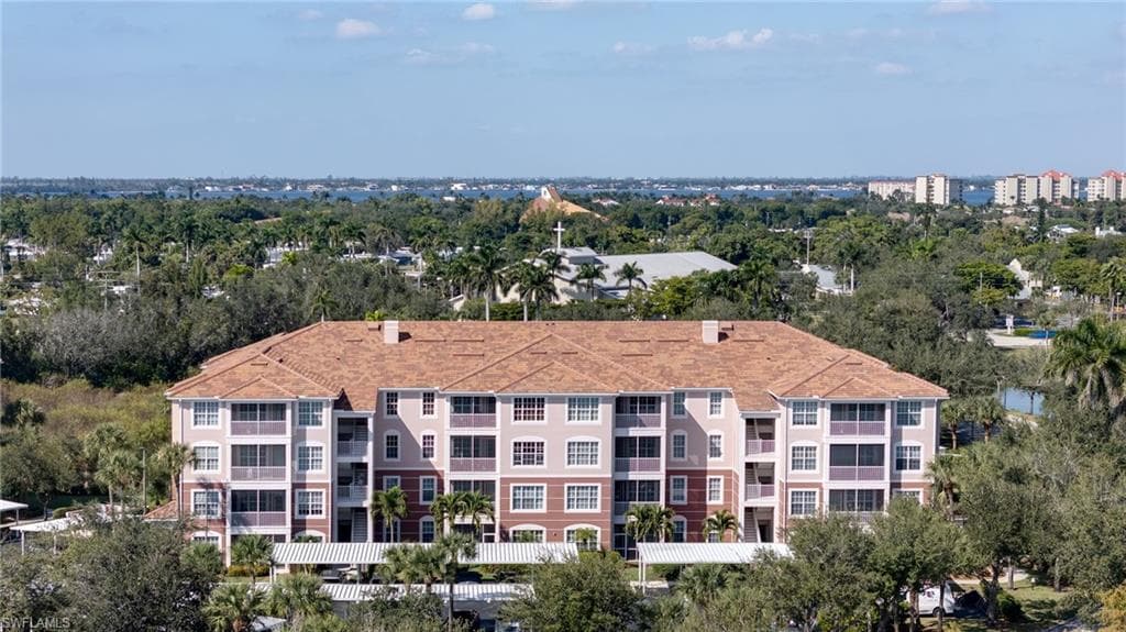 Aerial view of apartment complex / building