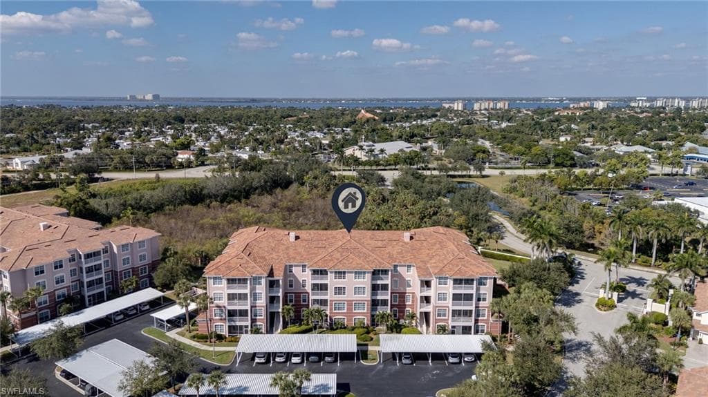 Bird's eye view of apartment complex