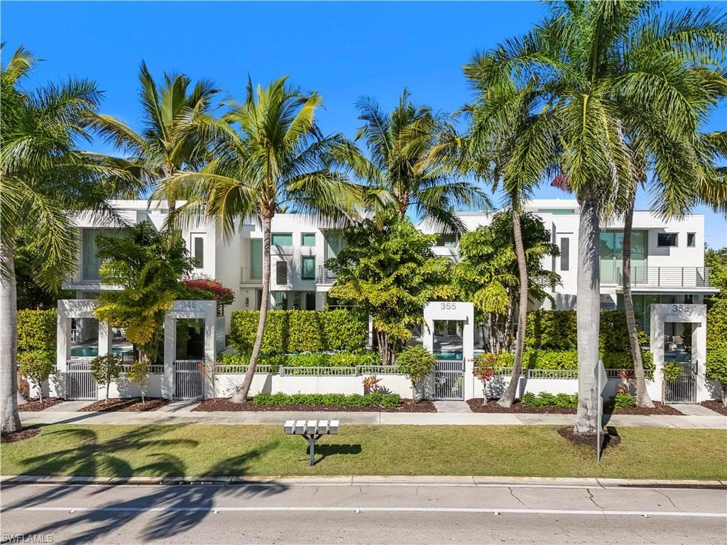 355 Banyan BLVD 2 photo 1 of 30