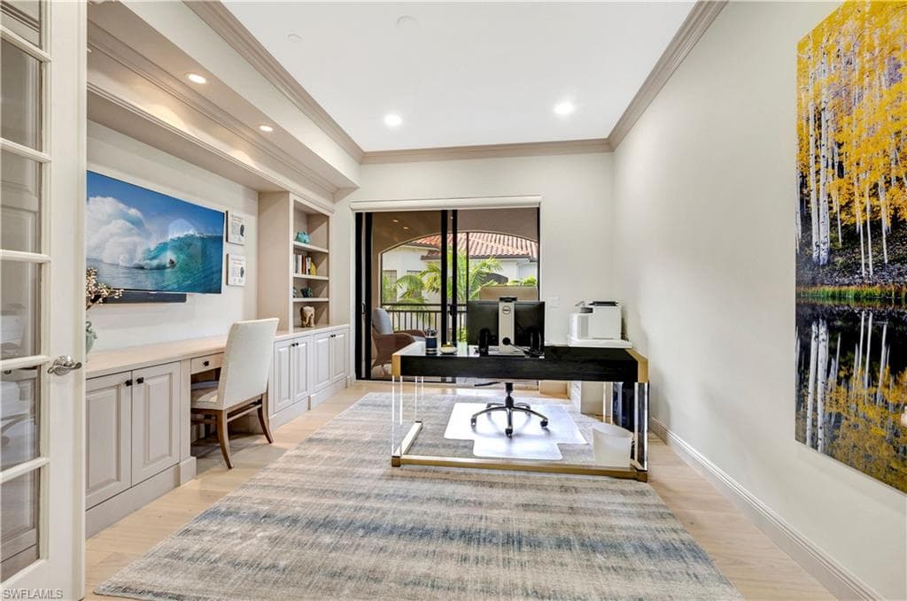 Built-in desk & closet from another PH to show options.