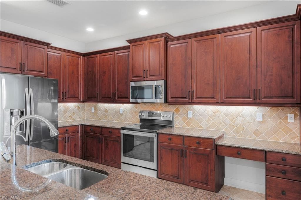 10487 Winged Elm LN photo 5 of 43