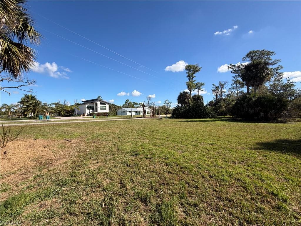 24501 Yacht Club BLVD photo 3 of 9