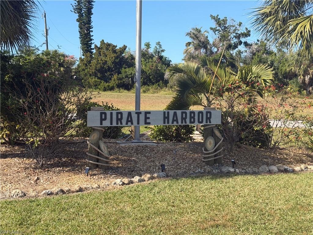 24501 Yacht Club BLVD photo 8 of 9