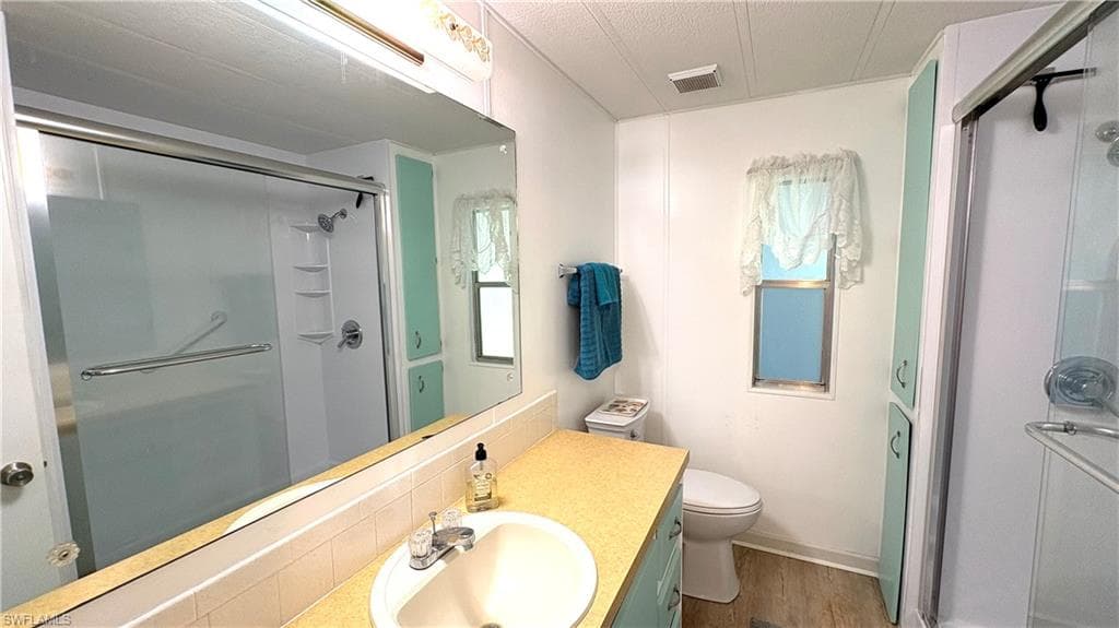 Hall Bathroom