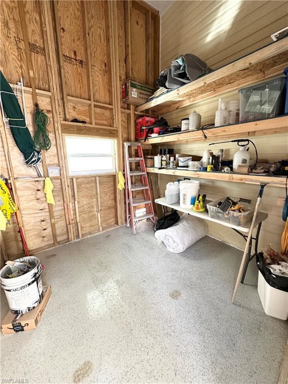 Storage/workshop/golf cart parking