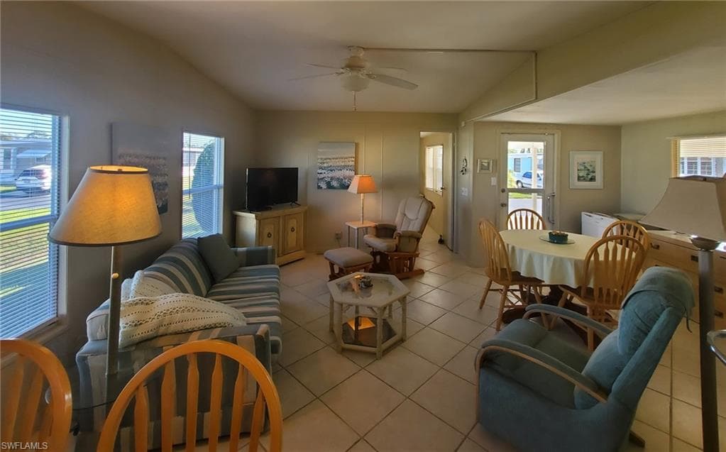 Lots of room to relax here and enjoy your Florida home!