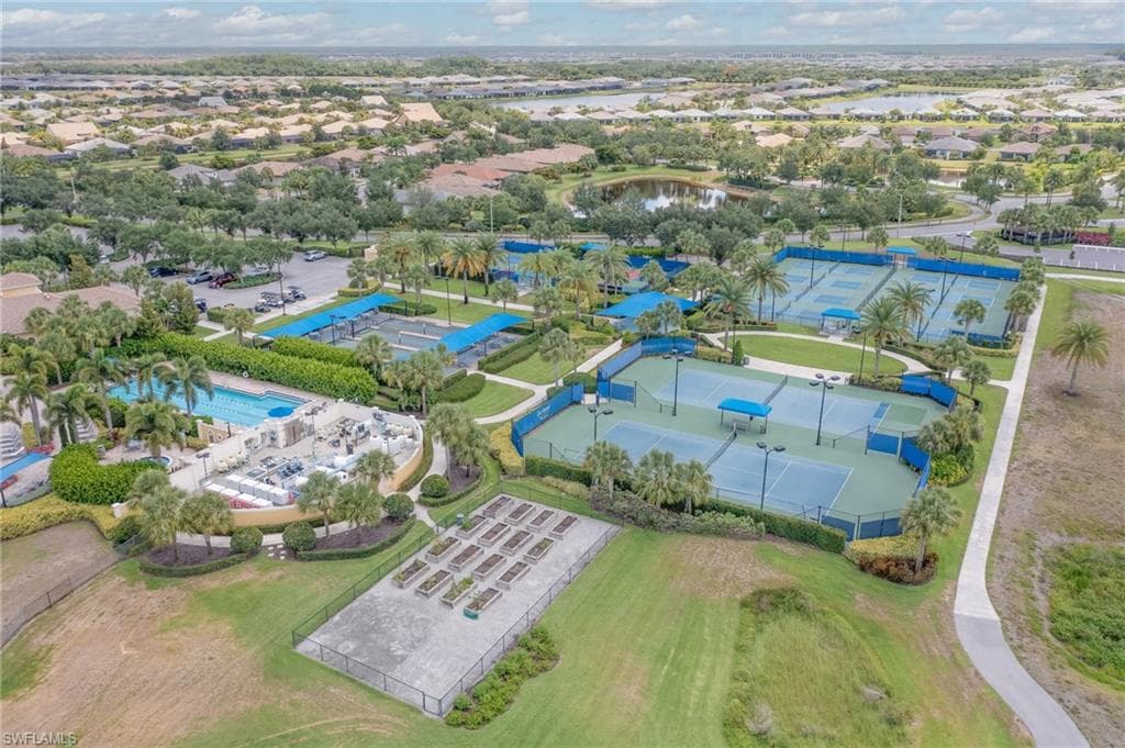 Del Webb Pickleball, tennis and bocce courts