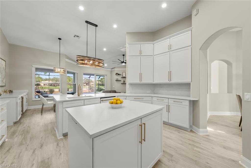 15520 Greenock LN photo 12 of 50