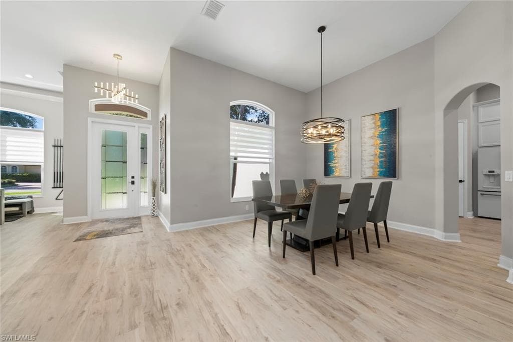 15520 Greenock LN photo 8 of 50