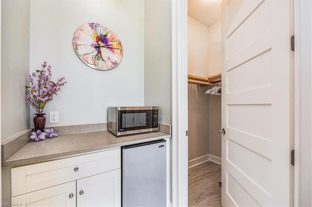 Cabana kitchenette & closet