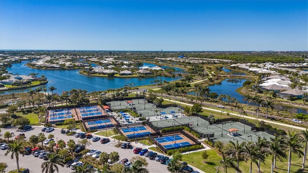 Pickleball and tennis