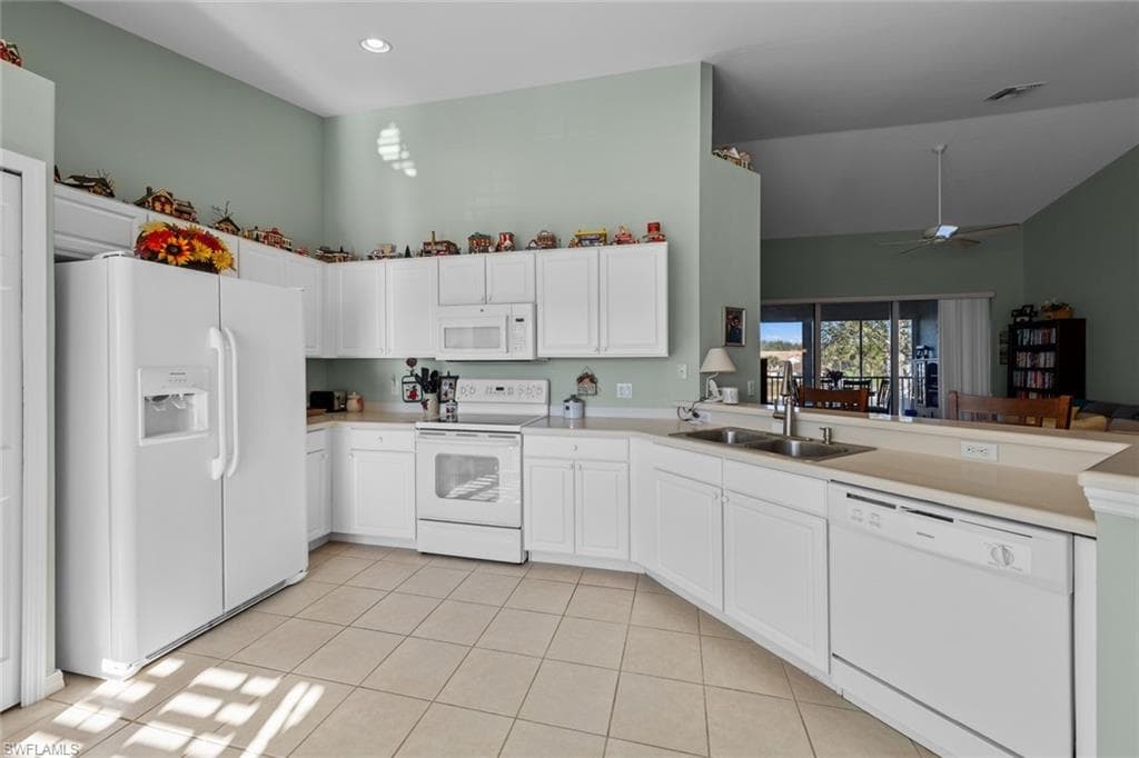 10124 Colonial Country Club BLVD 503 photo 11 of 43