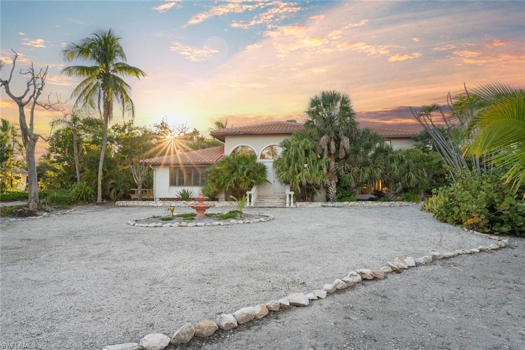 16632 Captiva DR photo 6 of 38