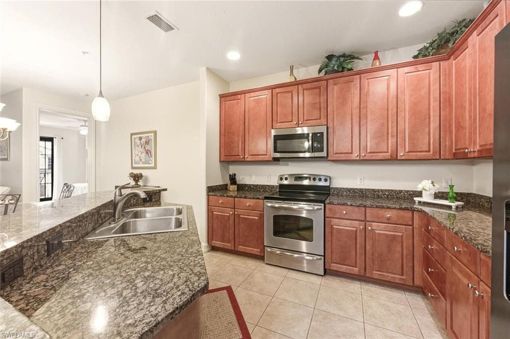 9144 Delano ST 9504 photo 15 of 39