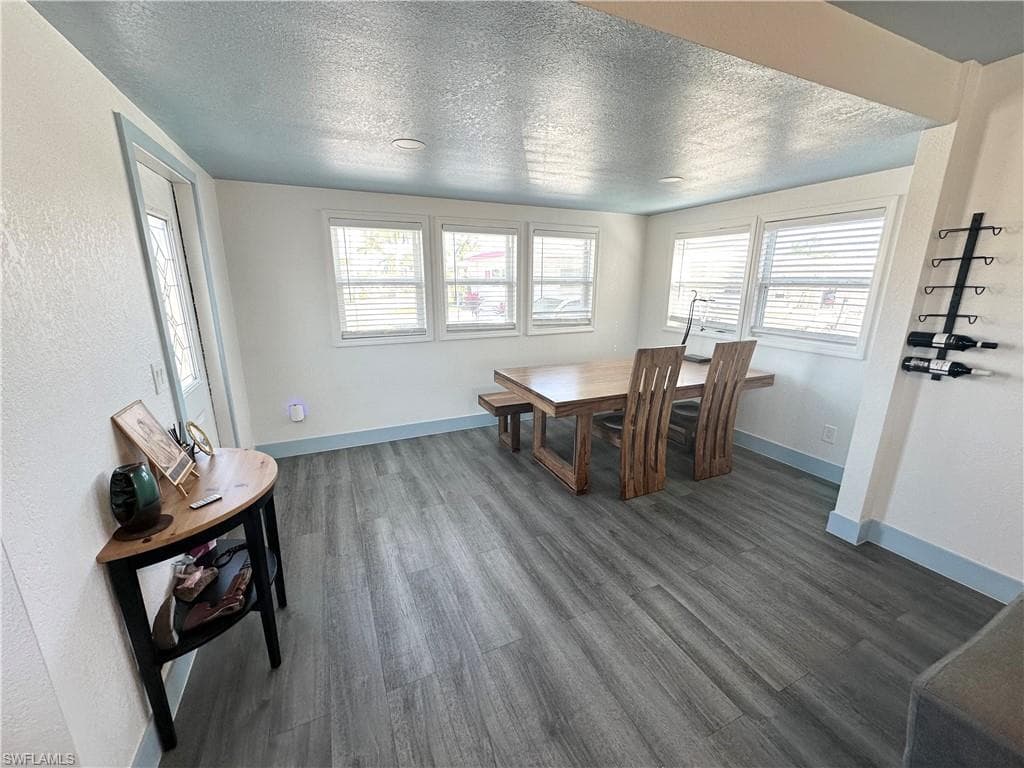 11381 Bayside BLVD photo 13 of 34