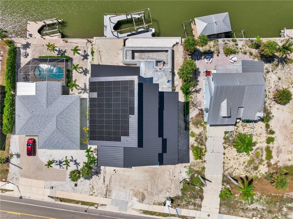 8351 Estero BLVD photo 4 of 13