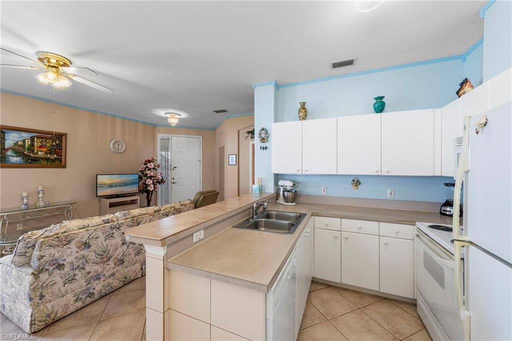 9410 Village View BLVD photo 9 of 50